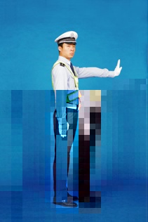 右轉彎交警手勢