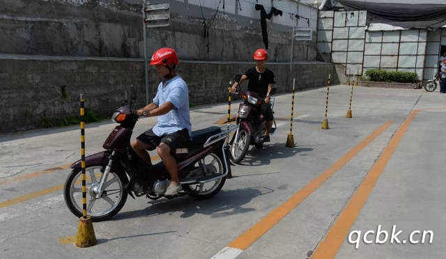 D證駕駛證可以開什么車