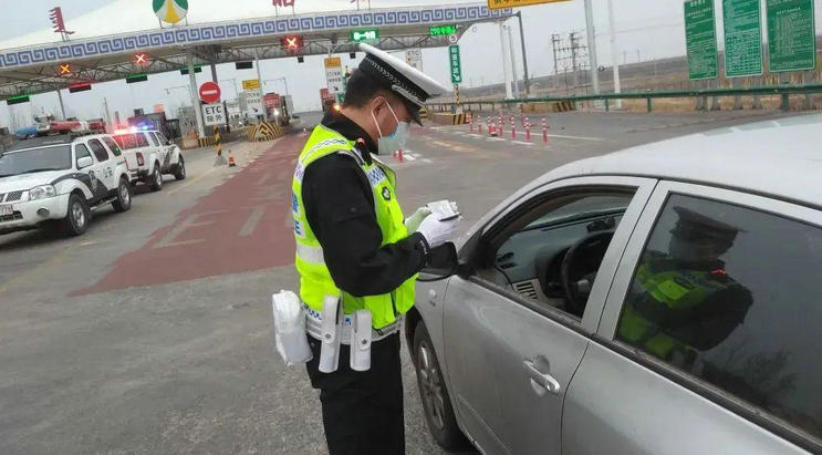 汽車扣分查詢違章查詢?cè)谀牟?></i>
          <h3>汽車扣分查詢違章查詢?cè)谀牟?/h3>
          <span>違章</span>
          <p class=