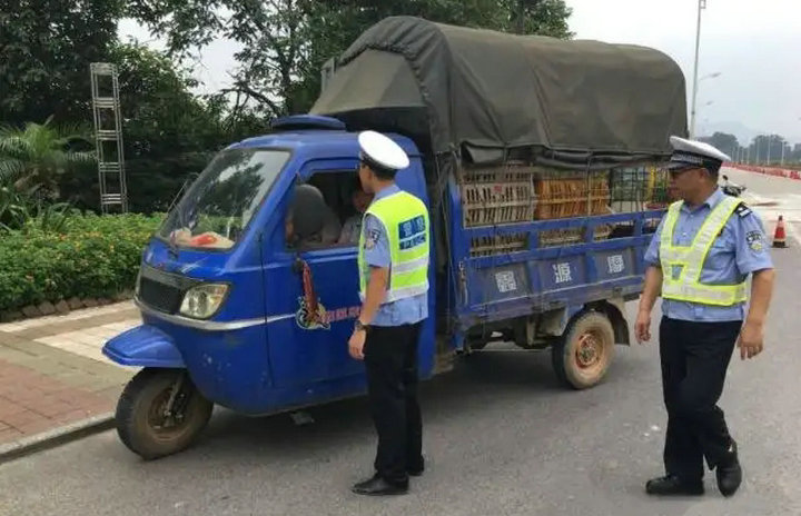 C1駕照可以開(kāi)三輪車(chē)嗎