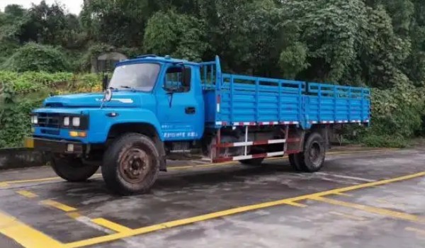 b2駕照可以開什么車 中重型載貨汽車(c1和m準(zhǔn)駕車型)