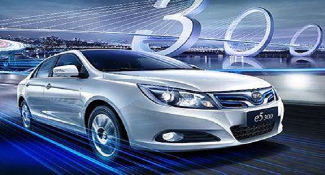 比亞迪e5純電動(dòng)車多少錢，22.98-24.98萬元還有更多優(yōu)惠等你