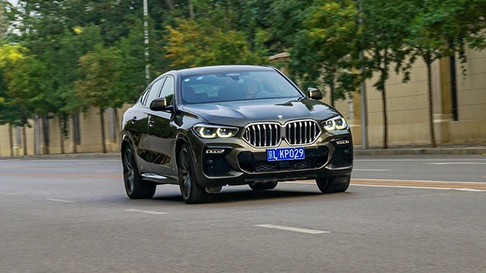 全副武裝的德系戰(zhàn)艦 BMW全新X6評(píng)測(cè) 